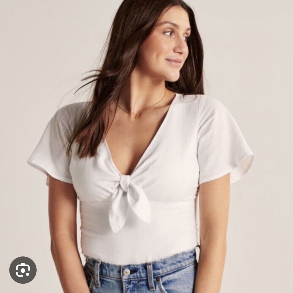 Abercrombie & Fitch Short Sleeve Tie Front Bodysuit in White Linen - Size: M